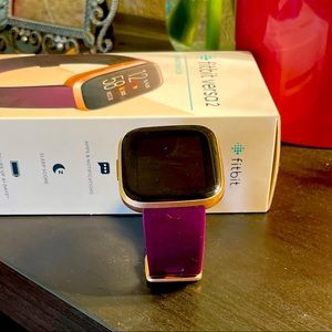 Fitbit Versa 2 LIKE NEW